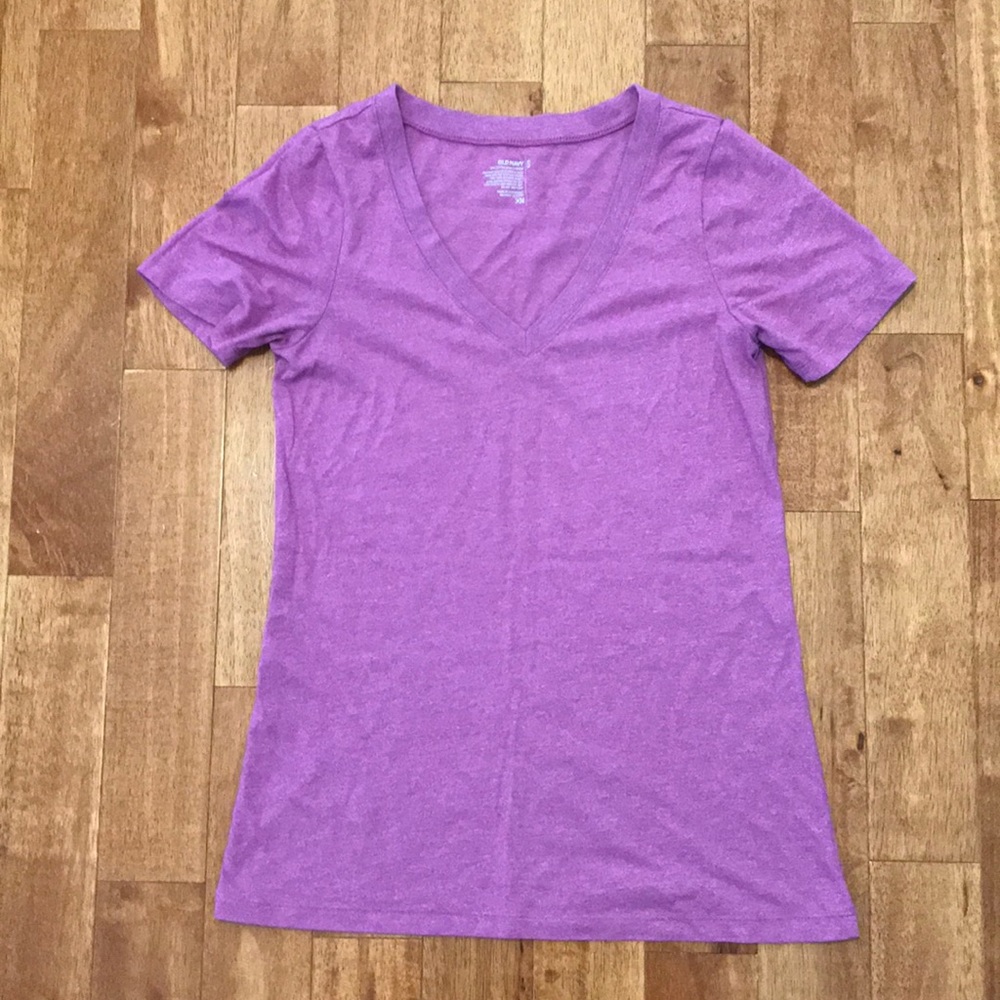 V neck tee